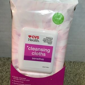 Female cleansing cloth